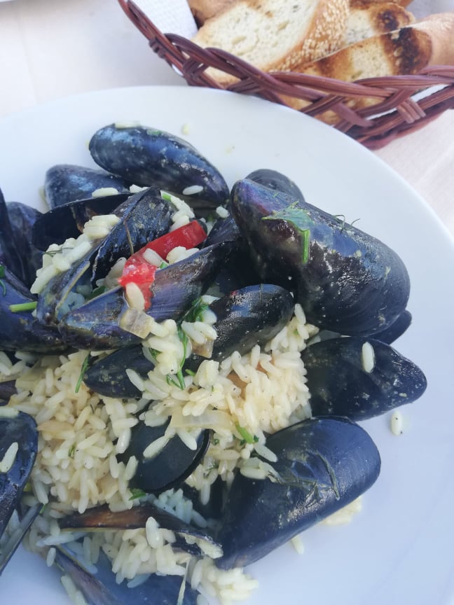 Μυδοπίλαφο με φρέσκα μύδια