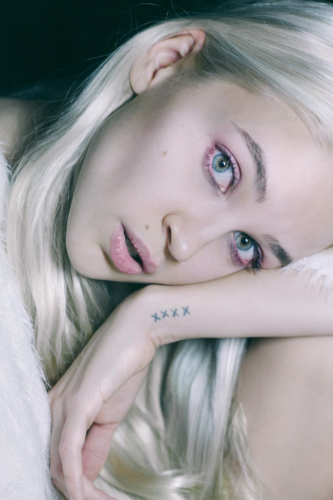 Όταν ξεχνάς τι αξίζεις, "πουλάς" πολύ φτηνά τον εαυτό σου, πολλές φορές και... επί πιστώσει