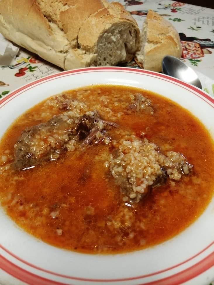 Μοσχαράκι με γλυκό τραχανά