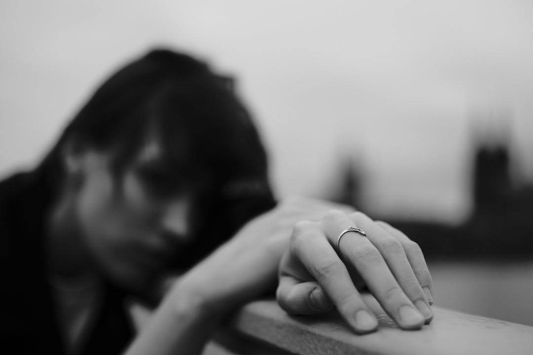 Φταίει αυτός που σε ταΐζει παραμύθια ή εσύ που τα καταπίνεις αμάσητα;